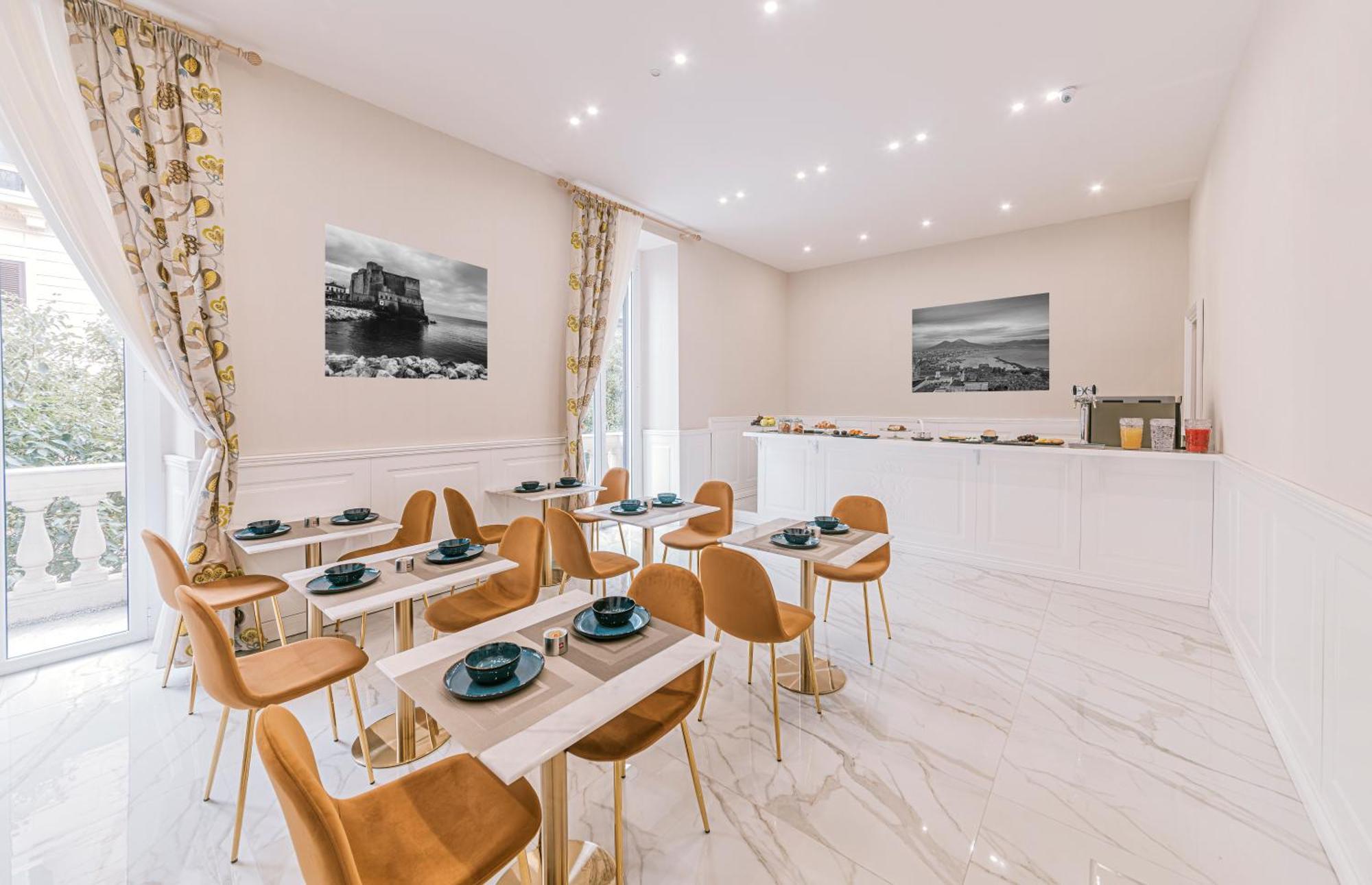 Gentile Suite & Spa Vomero Neapel Exterior foto