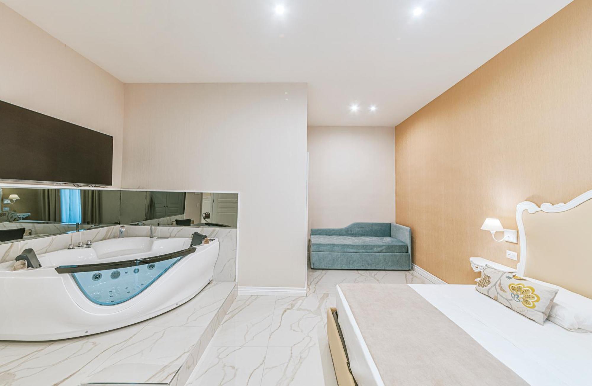 Gentile Suite & Spa Vomero Neapel Exterior foto