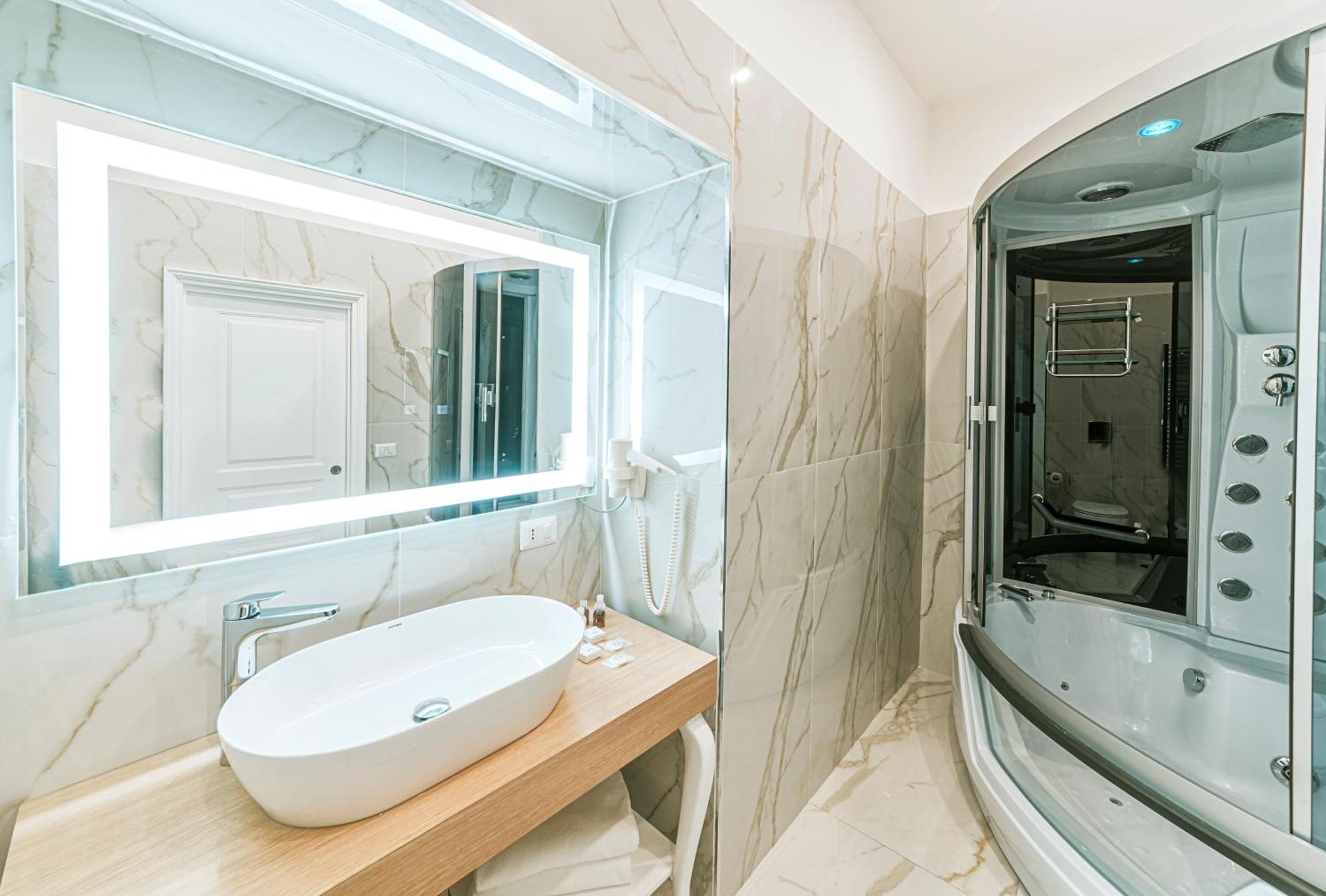 Gentile Suite & Spa Vomero Neapel Exterior foto