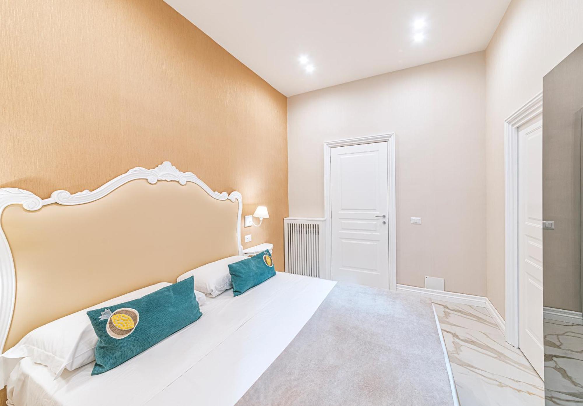 Gentile Suite & Spa Vomero Neapel Exterior foto